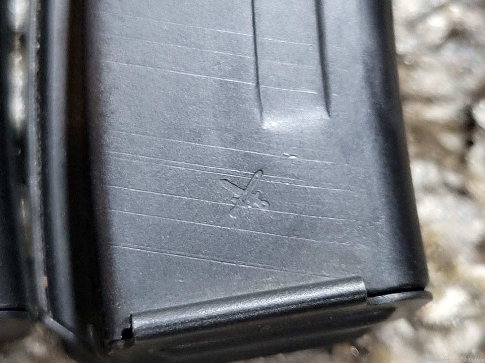 VZ61 Skorpion 2 20rd & 1 10rd magazine with pouch .32 ACP 7.65mm Br-img-12