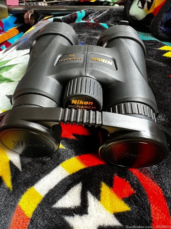 Nikon Monarch 5  binoculars 10x42 -img-8