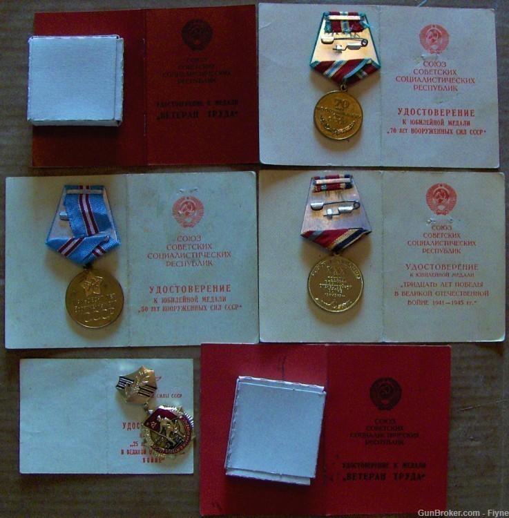 5 medals of  Russian/Soviet veteran of WWII and his wife -img-0