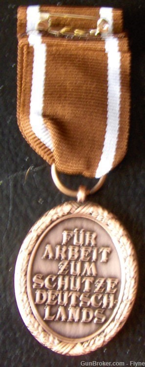 Third Reich Germany. German West Wall-Siegfried Line Medal REPRODUCTION-img-2