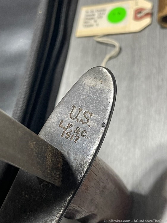 U.S. WW1 Trench Knife / Spike LF&C with Original Blade Shipping Tube -img-4