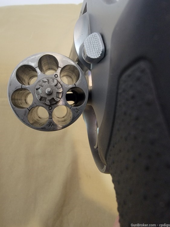 Taurus Model 66 Stainless. 357 Magnum Revolver 7 Shot-img-21