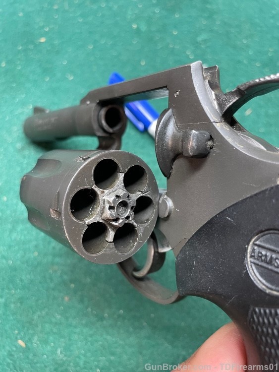 Armscor Rock island Revolver 202 .38 special 4" blued da/sa-img-3