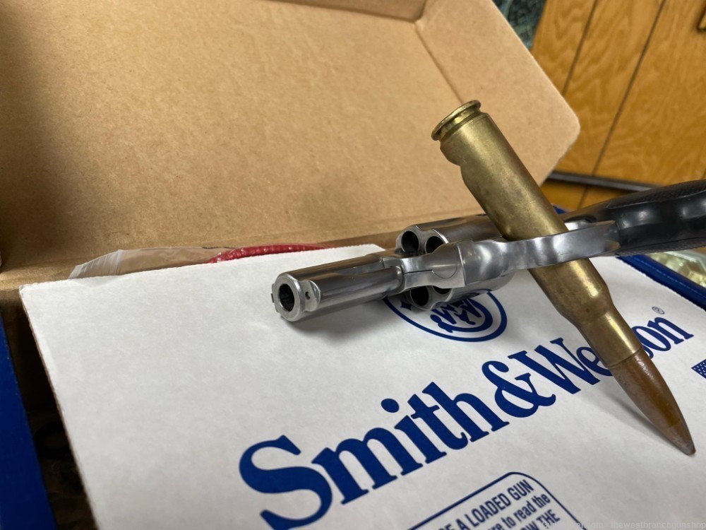 Very Nice Smith & Wesson Model 640-3 357 mag in box-img-12