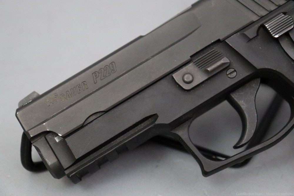 Sig Sauer P229 Nitron 9mm 3.9" w/case-img-6