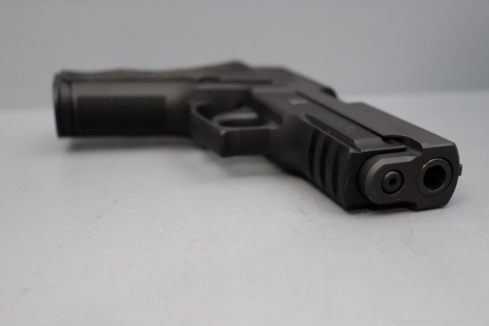Sig Sauer P229 Nitron 9mm 3.9" w/case-img-14