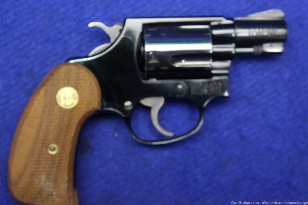 SMITH & WESSON Model 37 Airweight Revolver 38 Spl-img-2