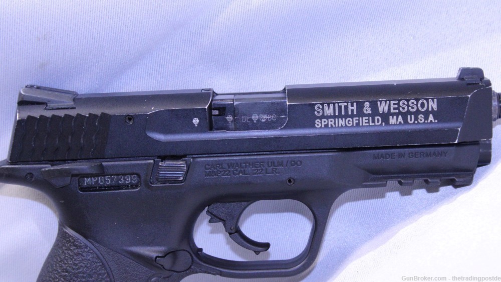 SMITH AND WESSON M&P 22LR PISTOL-img-1