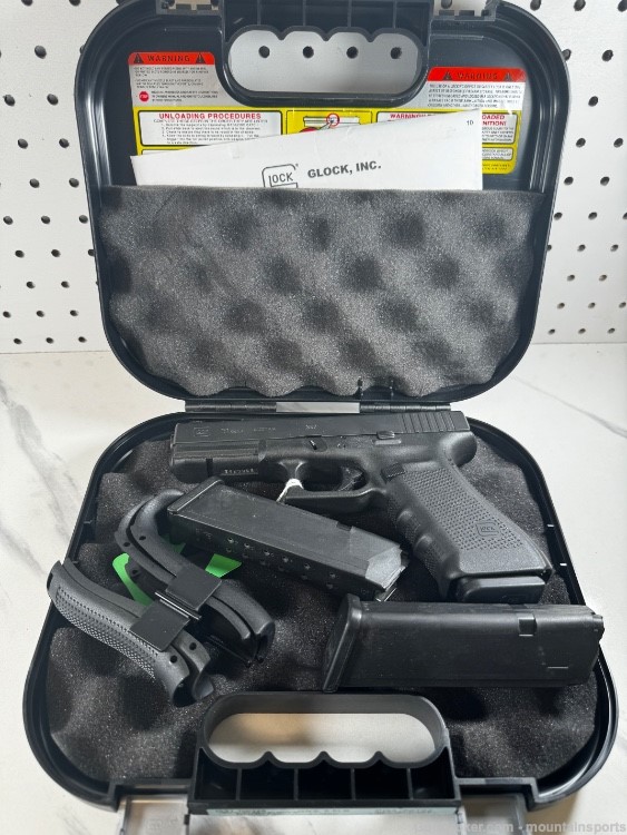 Glock Model 31 Gen4 357 Sig Police Trade NS 3 Magazines NO Reserve NR-img-0