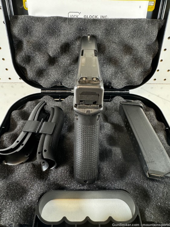 Glock 17 GEN4 9mm Night Sights Police Trade NICE No Reserve NR-img-8