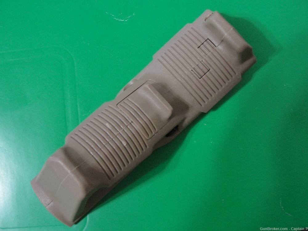 AR 15 FDE Polymer Angled Foregrip - FREE Shipping-img-1