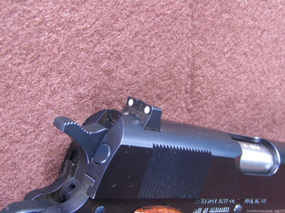 Remington 1911-R1 45 ACP Semi Auto Pistol 2x 7 RD Mags Like New-img-7