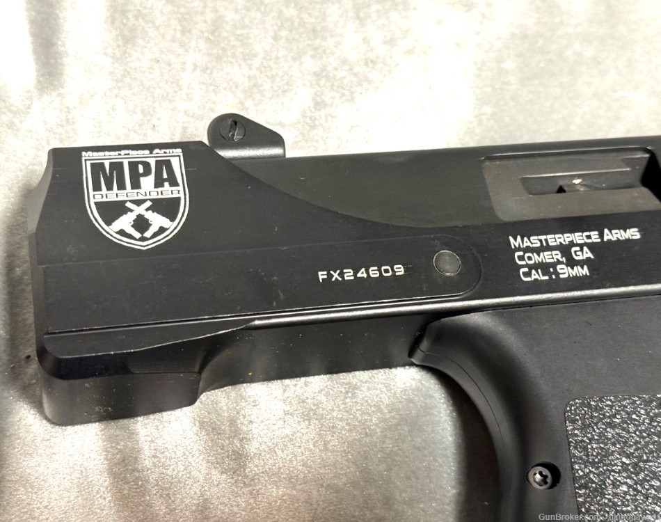 MasterPiece Arms MPA Defender 9mm Semi-Auto pistol with case/30rd mag-img-3