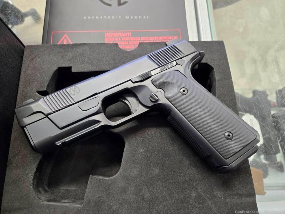 Hudson H9 9mm Pistol Discontinued With Original Box & 3 Mags-img-2