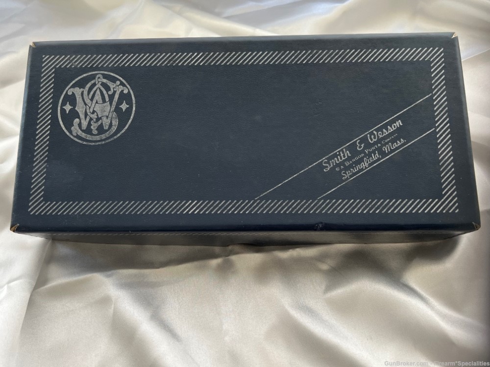 SMITH & WESSON VINTAGE  MODEL 66 COMBAT MAGNUM FACTORY BOX  FULL DOCUMENTS -img-1