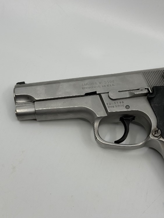 Smith & Wesson Model 5906 9mm 4'' -img-3