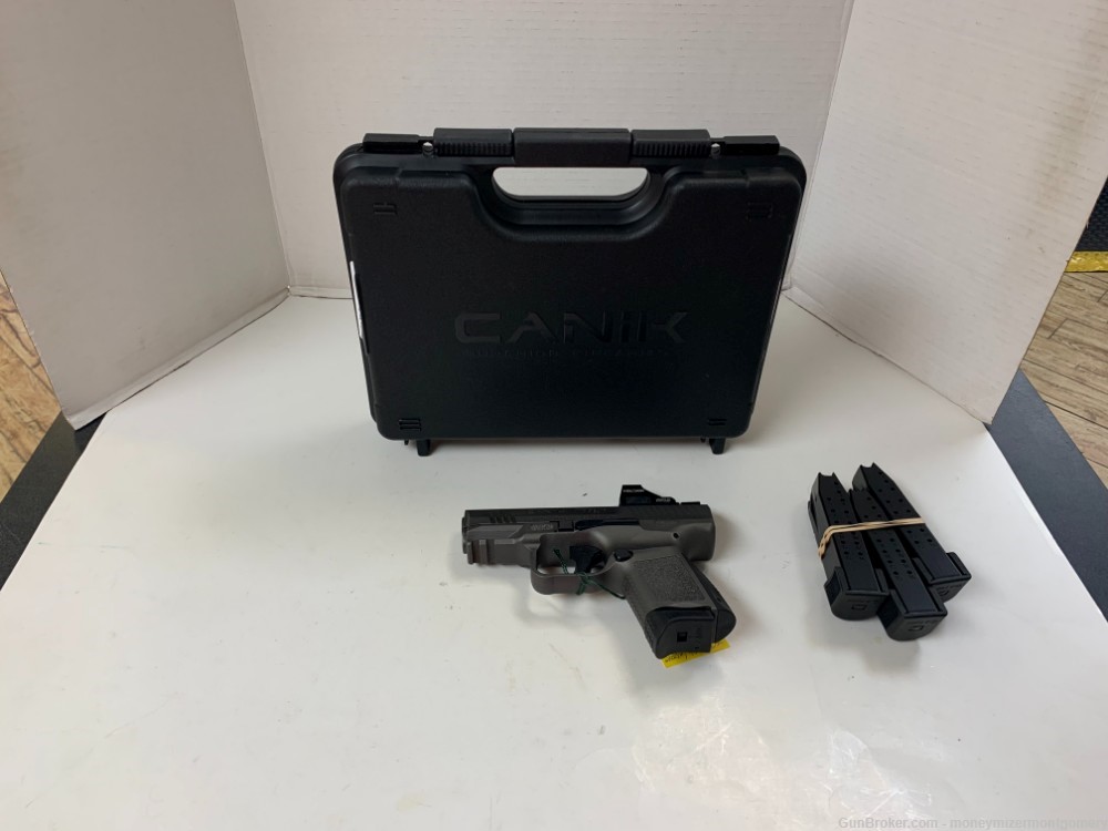 Canik TP9 Elite SC 9MM Pistol W/5Mags, Holster, Sight and Case-img-0