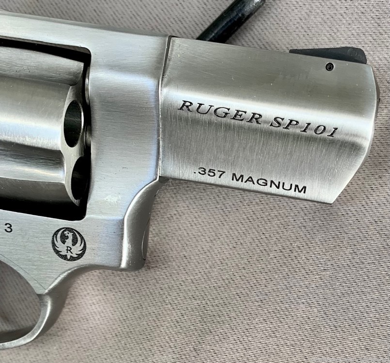 Ruger SP101 (05718) - .357 Magnum (2022) - stainless w/ 2-1/2" bbl - LNIB-img-2