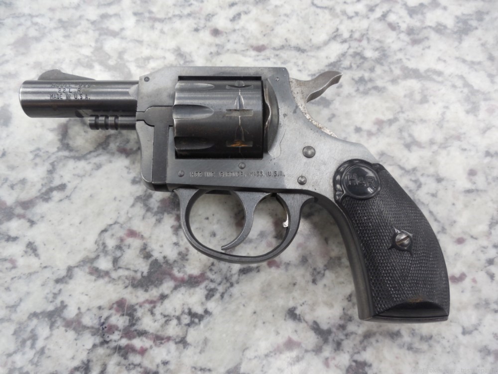 H&R 929 .22LR Revolver NO RESERVE-img-0