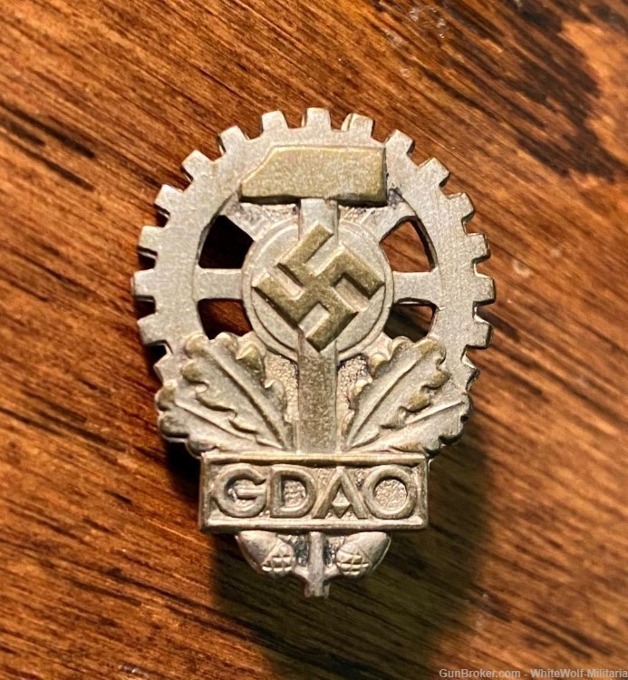 WW2 GERMAN GDAO LABOR UNION BADGE Mint Perfect Silver Finish-img-0