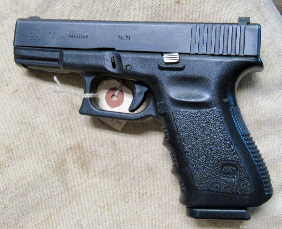 NYPD Issue Glock 19 9mm Semi-Auto Pistol & Box Gen 3 .01 NO RESERVE-img-4