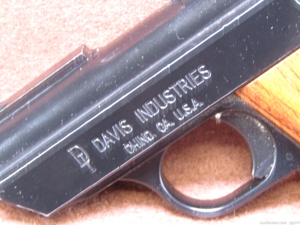 Davis Industries P-32 32 ACP Semi Auto Pistol 6 RD Mag Like New Condition-img-10