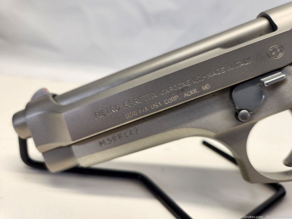 Beretta 92FS Inox | 9mm | Lightly Fired -img-2