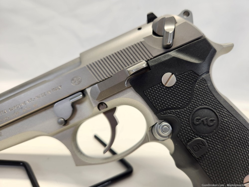 Beretta 92FS Inox | 9mm | Lightly Fired -img-4