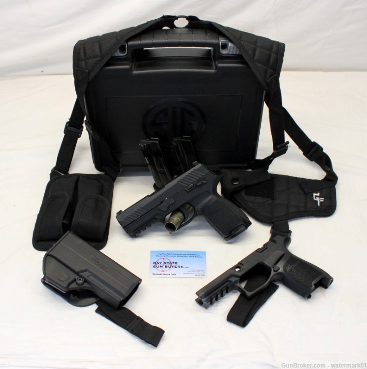 Sig Sauer P320 Semi-auto Pistol 9mm (3) Mags Holsters S M Module-img-0