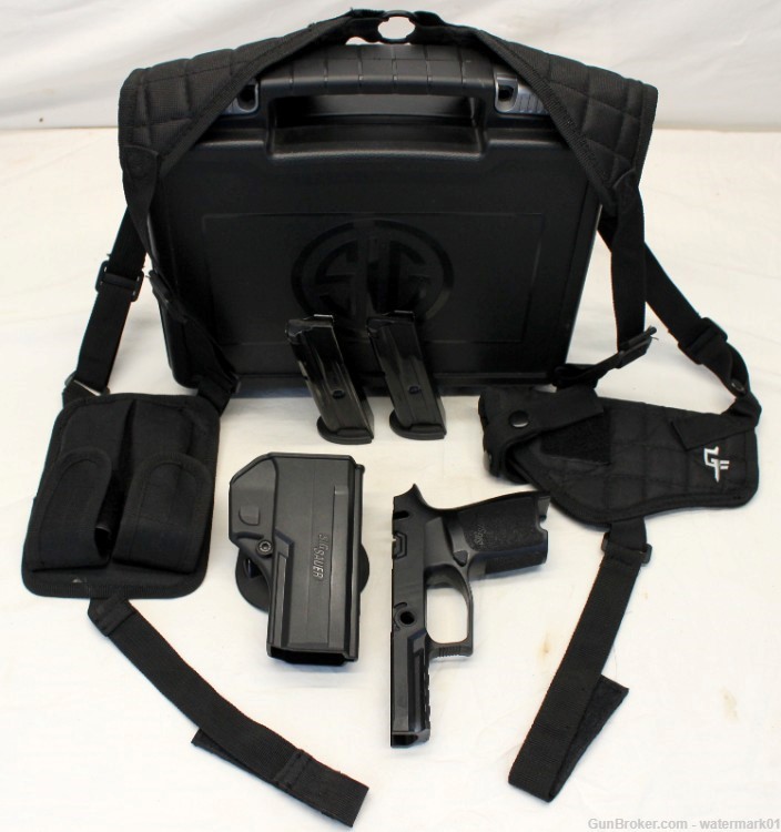 Sig Sauer P320 Semi-auto Pistol 9mm (3) Mags Holsters S M Module-img-1