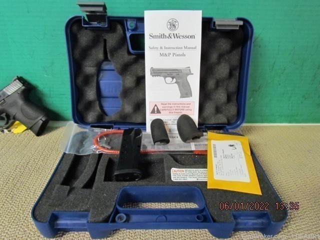 1190-21 SMITH AND WESSON MODEL M&P40C CALIBER 40S&W-img-0