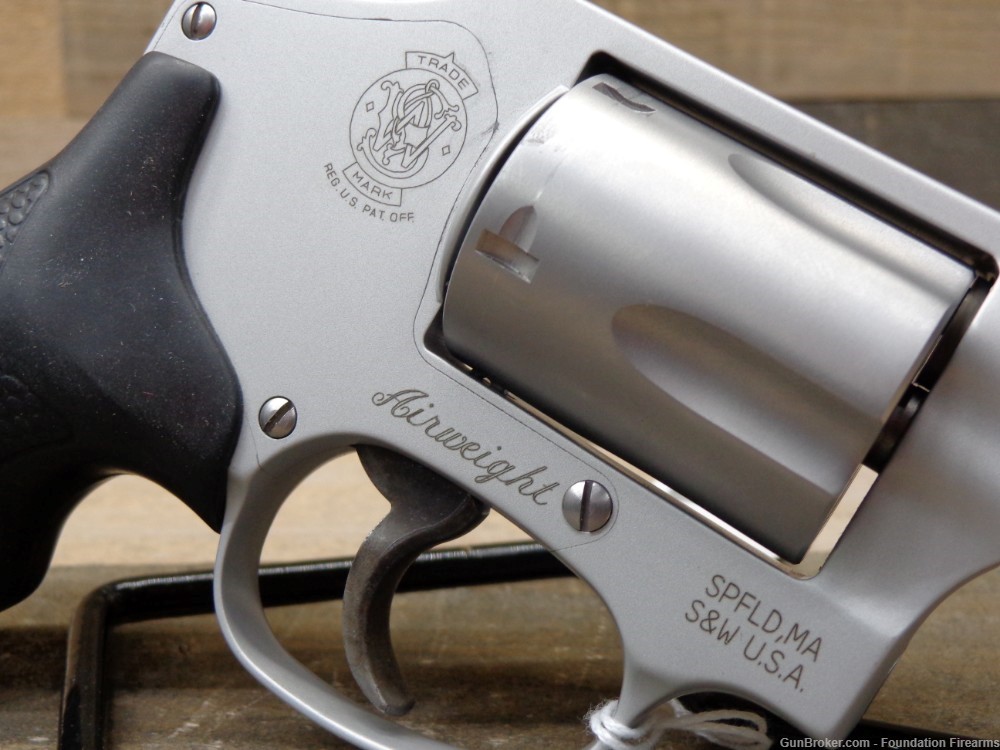 Smith & Wesson 642-2 Airweight .38 S&W Spl +P Revolver-img-1