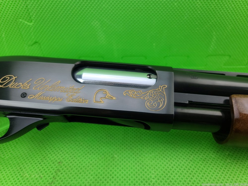 RARE Remington 870 Magnum * DUCKS UNLIMITED * MISSISSIPPI EDITION THE RIVER-img-8
