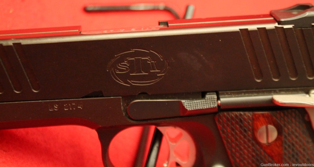 STI LS-9 9mm Semi-auto pistol 3.5" barrel. -img-12