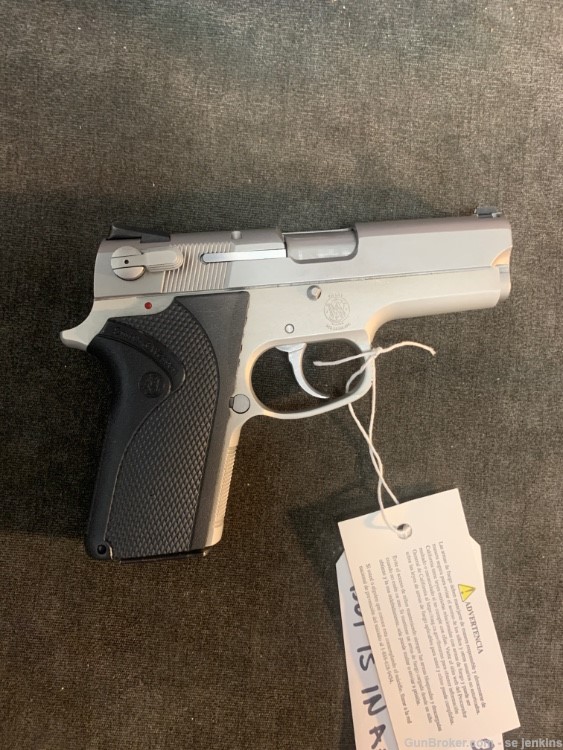 Smith & Wesson 3rd Gen model 3913 with 5 mags-img-2