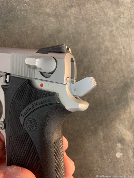 Smith & Wesson 3rd Gen model 3913 with 5 mags-img-8
