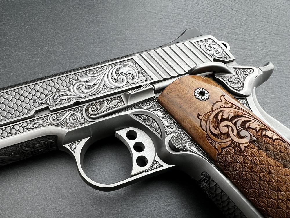 FACTORY 2ND - Kimber 1911 Custom Engraved Royal Fish Scale Altamont .45ACP-img-3
