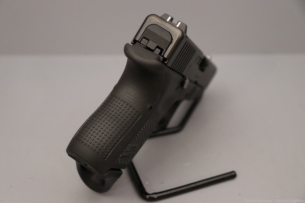 Glock G26 Gen5 9mm 3.43" w/case-img-9