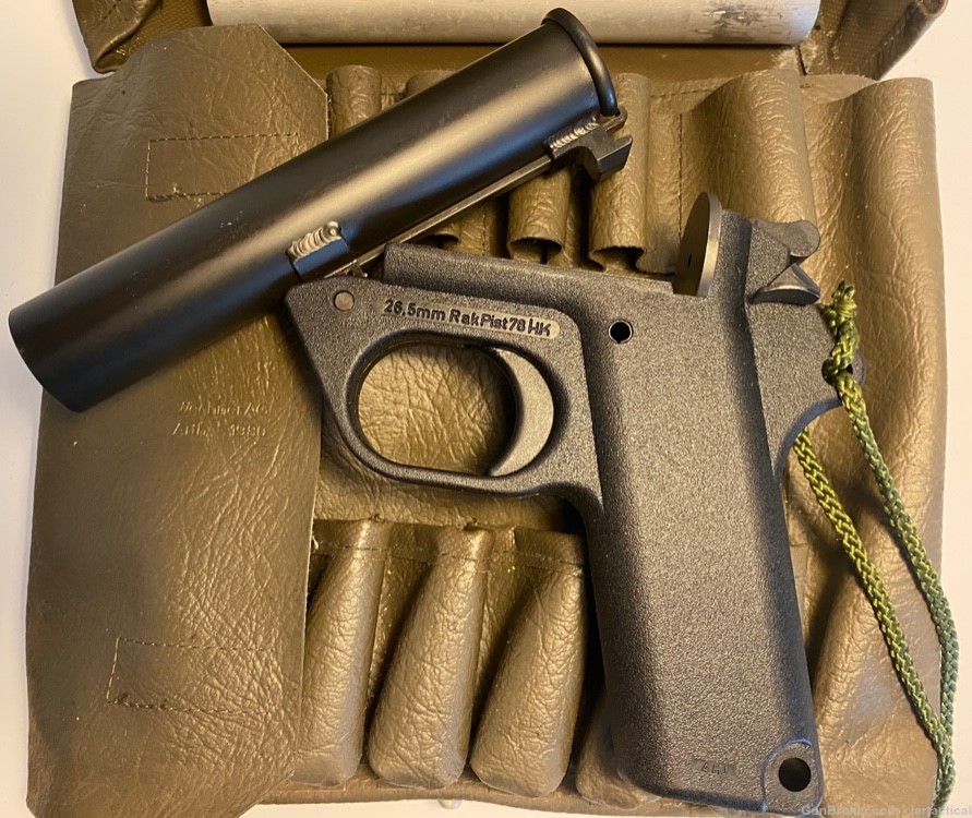 Circa 1980 HK 26.5mm flare gun with case HK RakPist78-img-9
