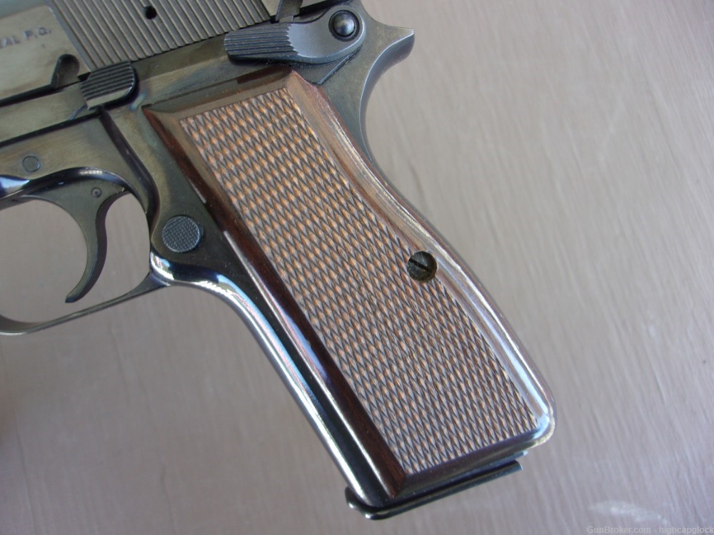 Browning HI-POWER .40 S&W 4.75" Pistol 99% Adj Sights SO NICE $1START-img-4