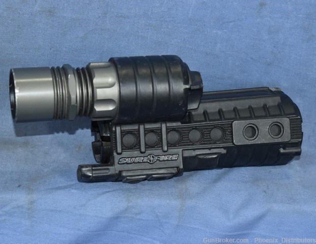 SUREFIRE M500 AR-15 CARBINE LENGTH HANDGUARD [WHITE NAV LIGHTS]-img-0