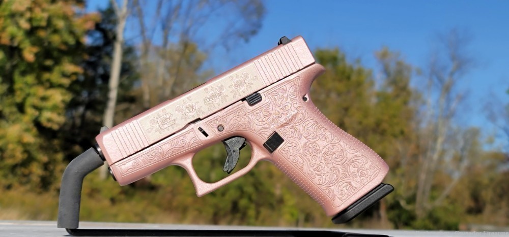 GLOCK 43X 9mm Pink “GLOCK & ROSES ENGRAVED ROSE GOLD”-img-11