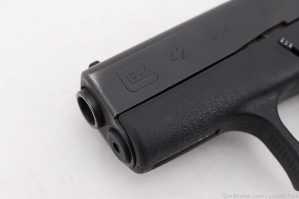 Glock 42 380 ACP 3.75" Black Pocket Size GREAT CONDITION No Reserve! -img-4