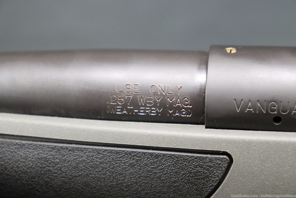 Weatherby Vanguard .257 Wby. mag Bolt Action Rifle-img-9