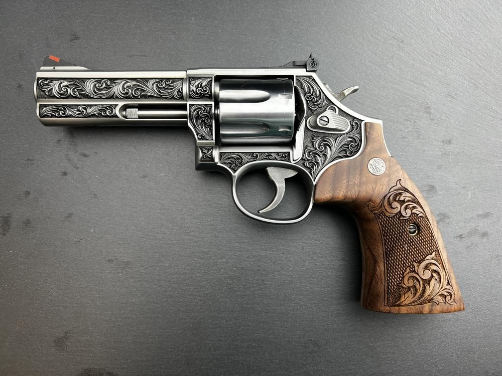 PROTOTYPE - Smith & Wesson 686-6 Regal ALTAMONT Custom Engraved 686, 7-shot-img-0
