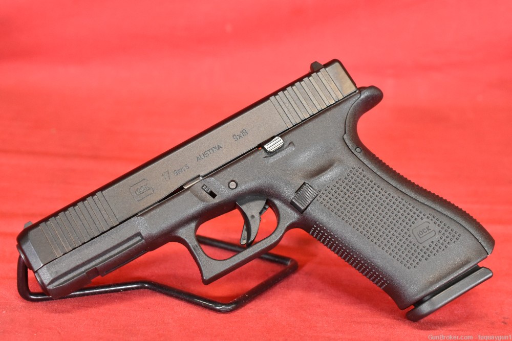Glock 17 Gen 5 4.5" 17rd Beavertail G17 17-17-img-1