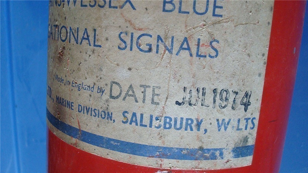 Pains Wessex Signal Container - 1974 dated - for Blue Signals-img-1