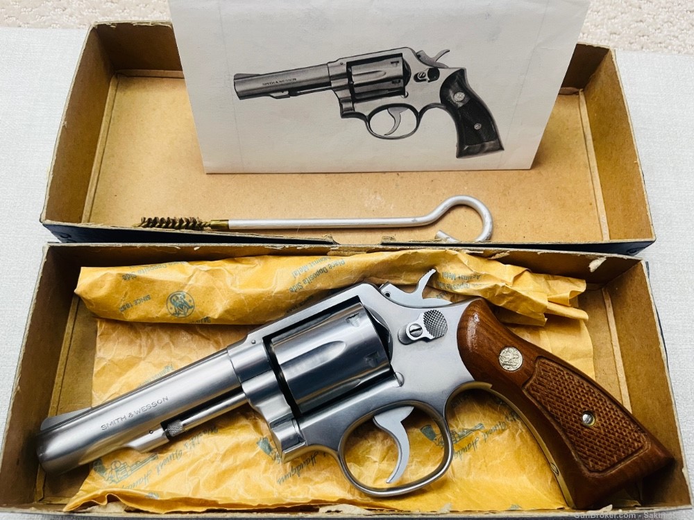 Smith & Wesson 65-2  357 Magnum Revolver-img-1