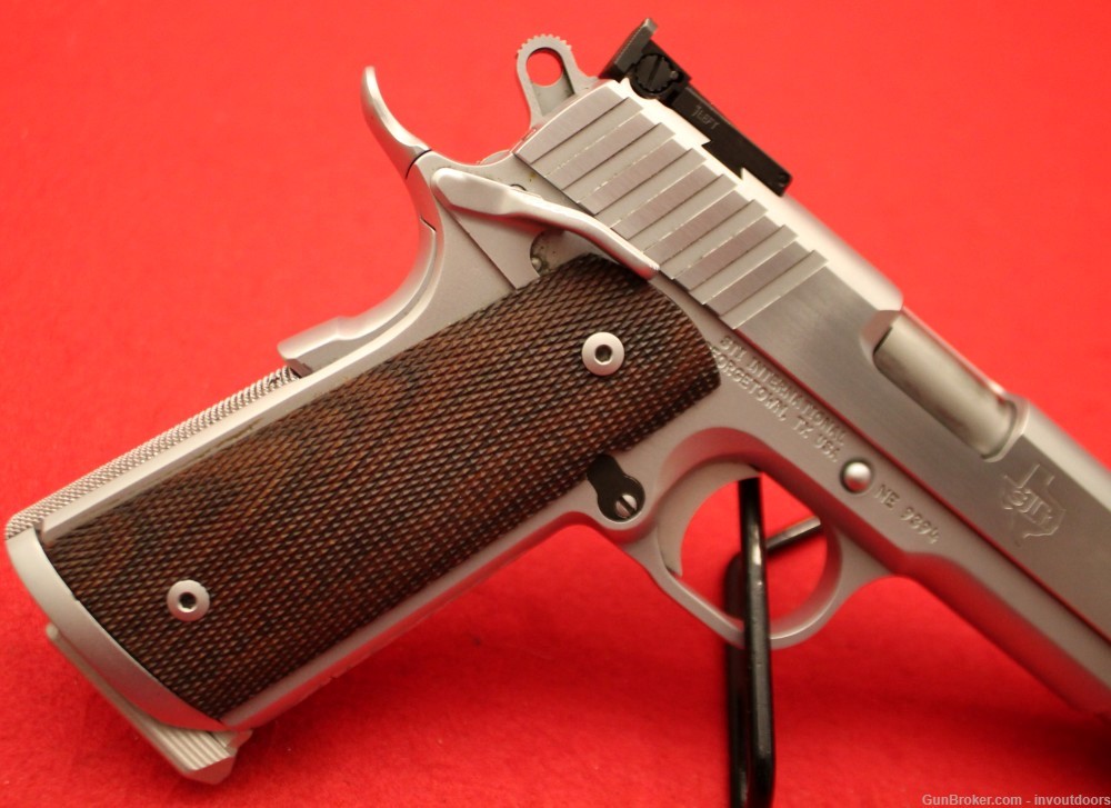 STI Trojan 9mm 4" stainless semi-auto pistol w/4 mags. -img-19