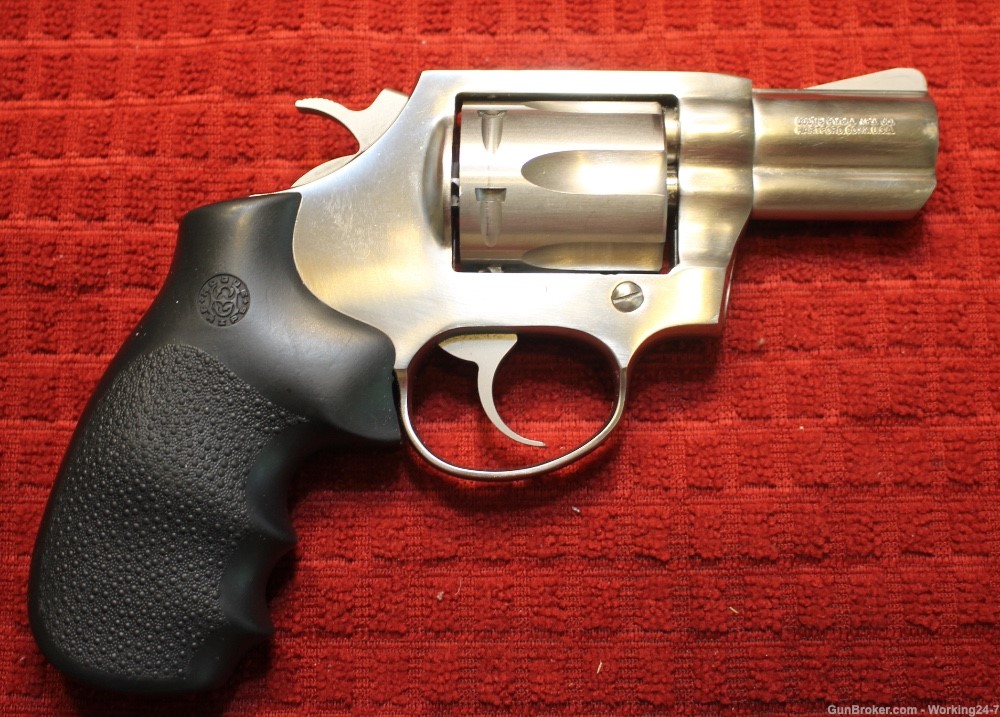 Colt Magnum Carry .357 Magnum caliber revolver 1998 manufacture-img-1